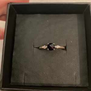 Black sapphire ring verameat